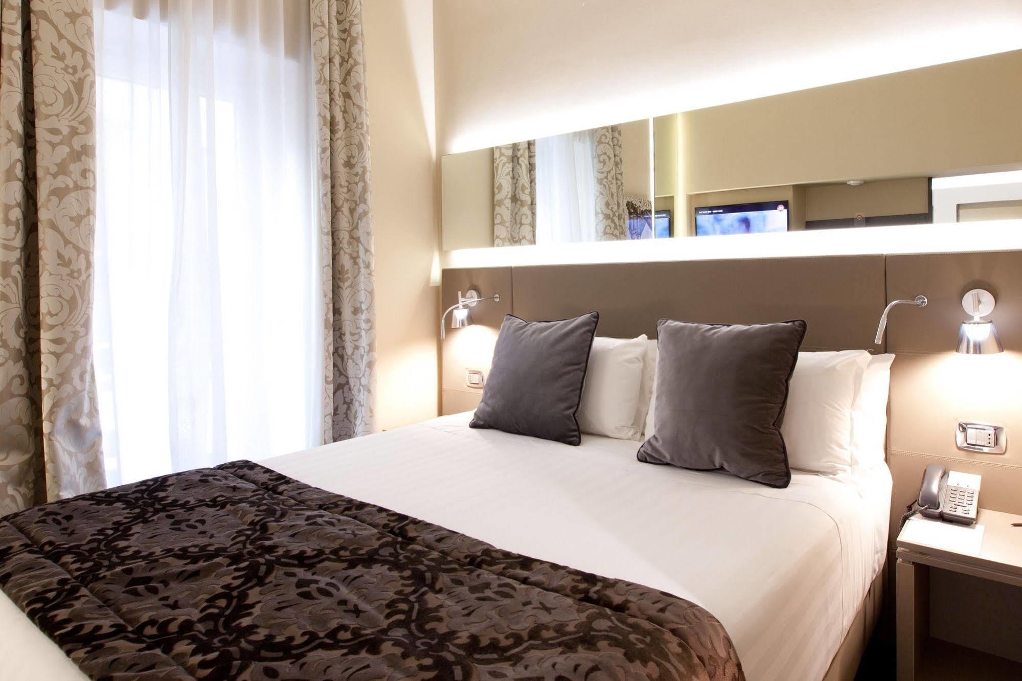 Quirinale Luxury Rooms Рим Экстерьер фото